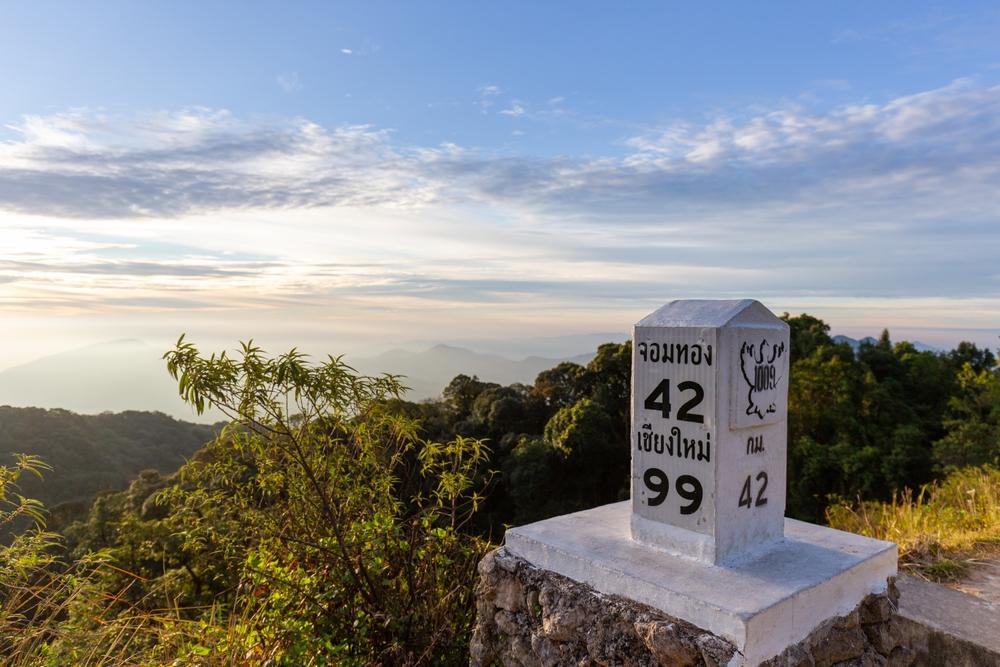 หลักกิโลเมตรต้องดูยังไง ? ตอบทุกข้อสงสัยในที่เดียว