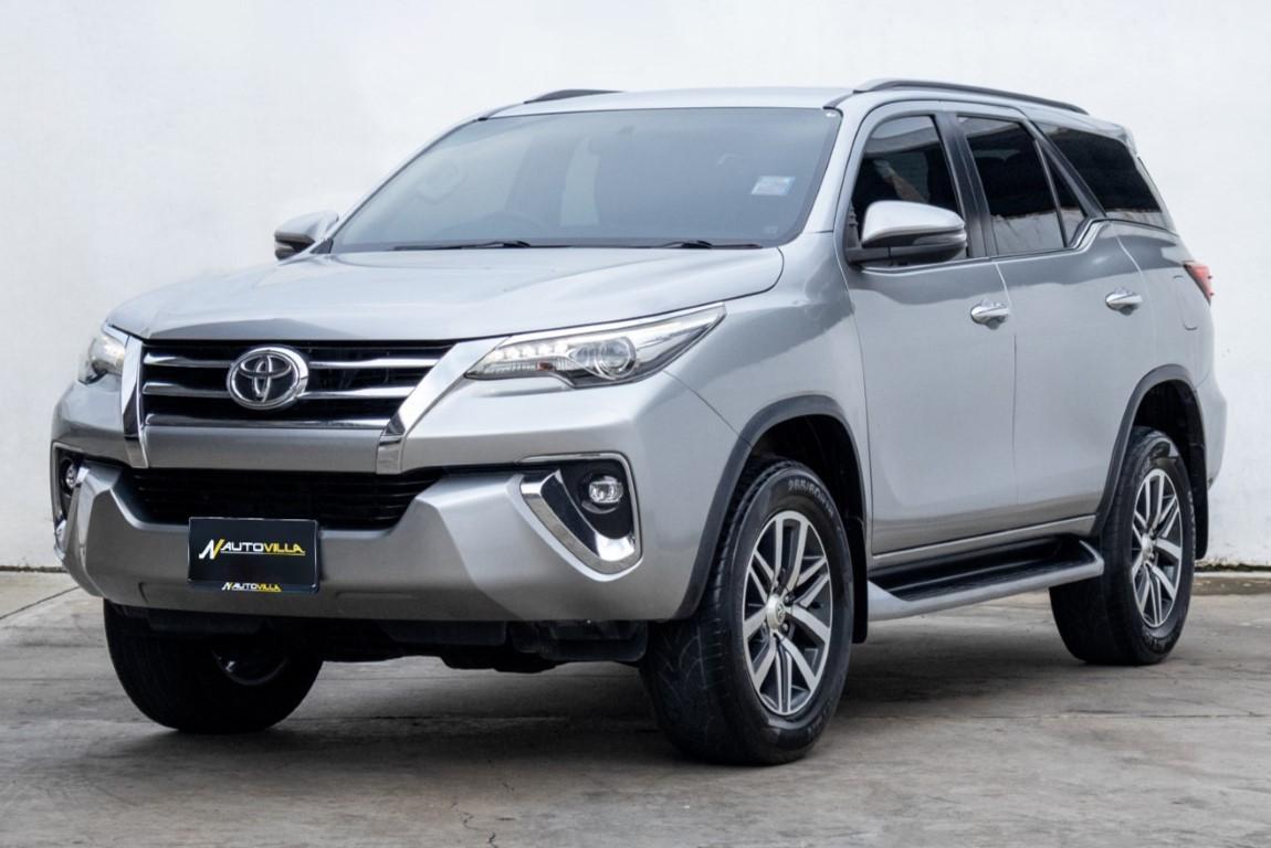 Toyota  Fortuner 2.4 V 2018 LK0773