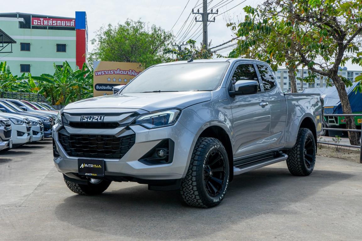 Isuzu Dmax Spacecab 3.0Z Vcross 4WD MNC M/T  2024 RK2382