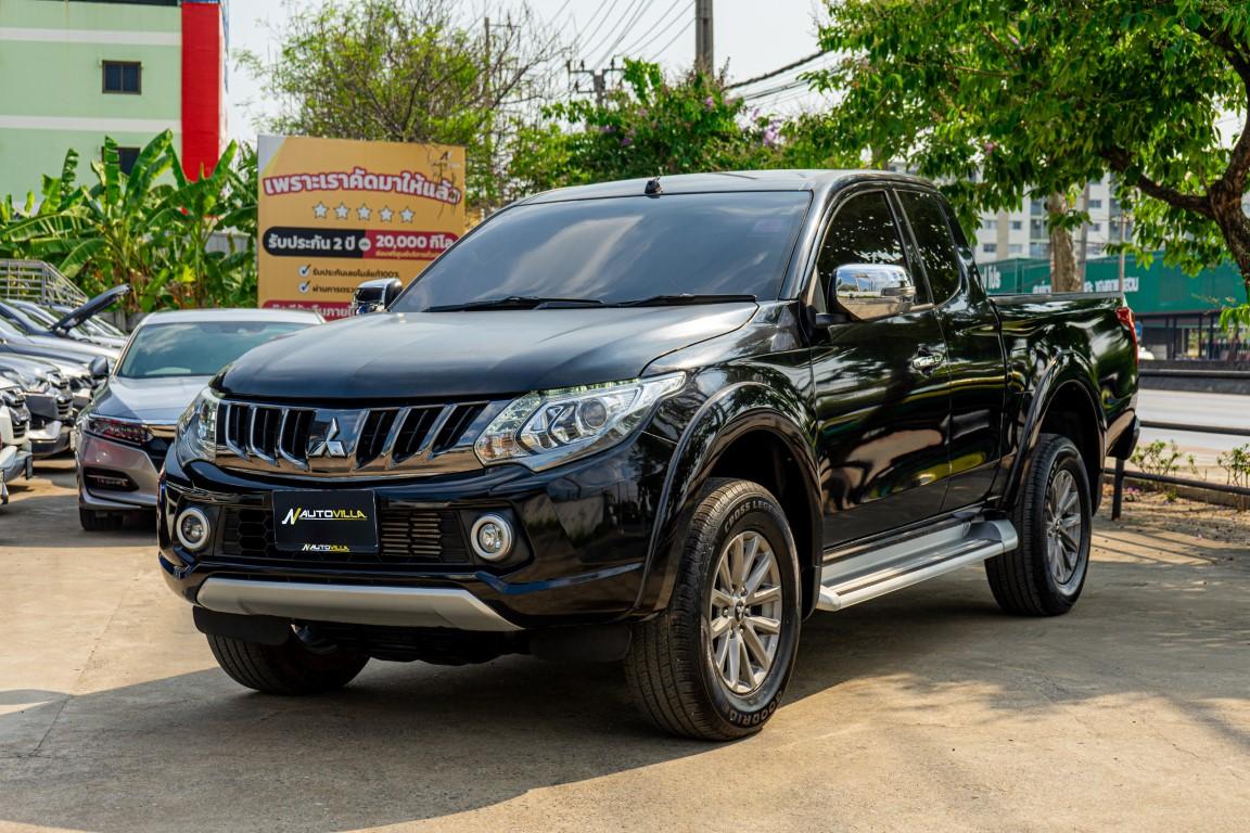 Mitsubishi Triton 2.4 GLS Limited Megacab Plus M/T 2018 LK0880