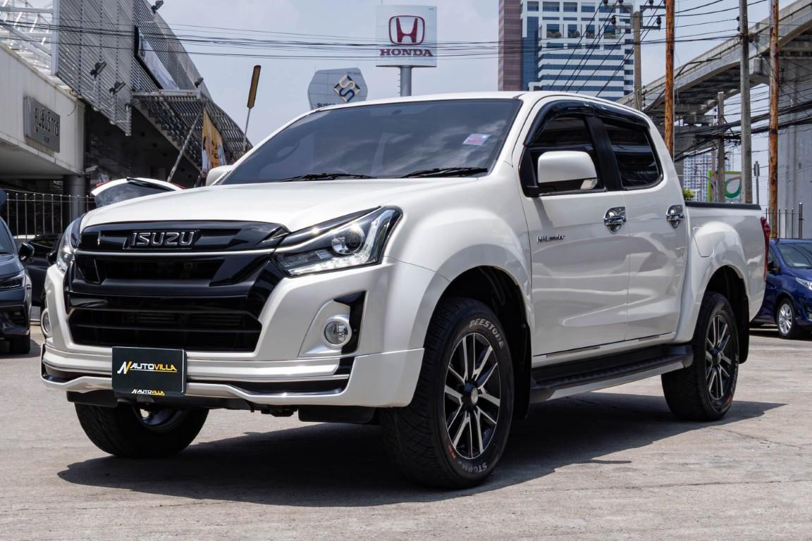 Isuzu Dmax Cab4 Hilander 3.0ZP Stealth M/T 2019 SK2417