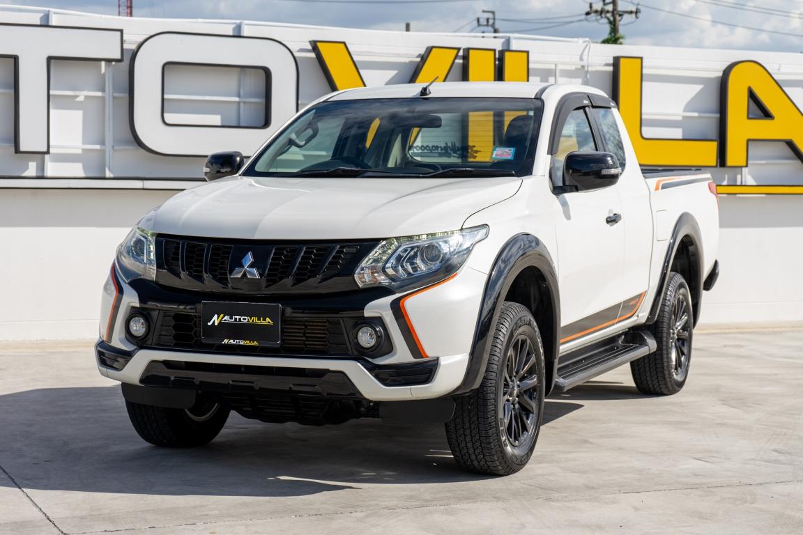 Mitsubishi Triton Megacab 2.4 Athletes Plus M/T 2018 LK0936