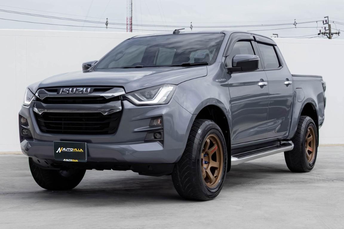 Isuzu Dmax Cab4 Hilander 1.9Z M/T 2023 LK0933