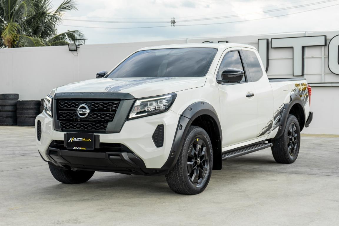 Nissan Navara Kingcab 2.3 E Black Edition M/T 2024 RK2503