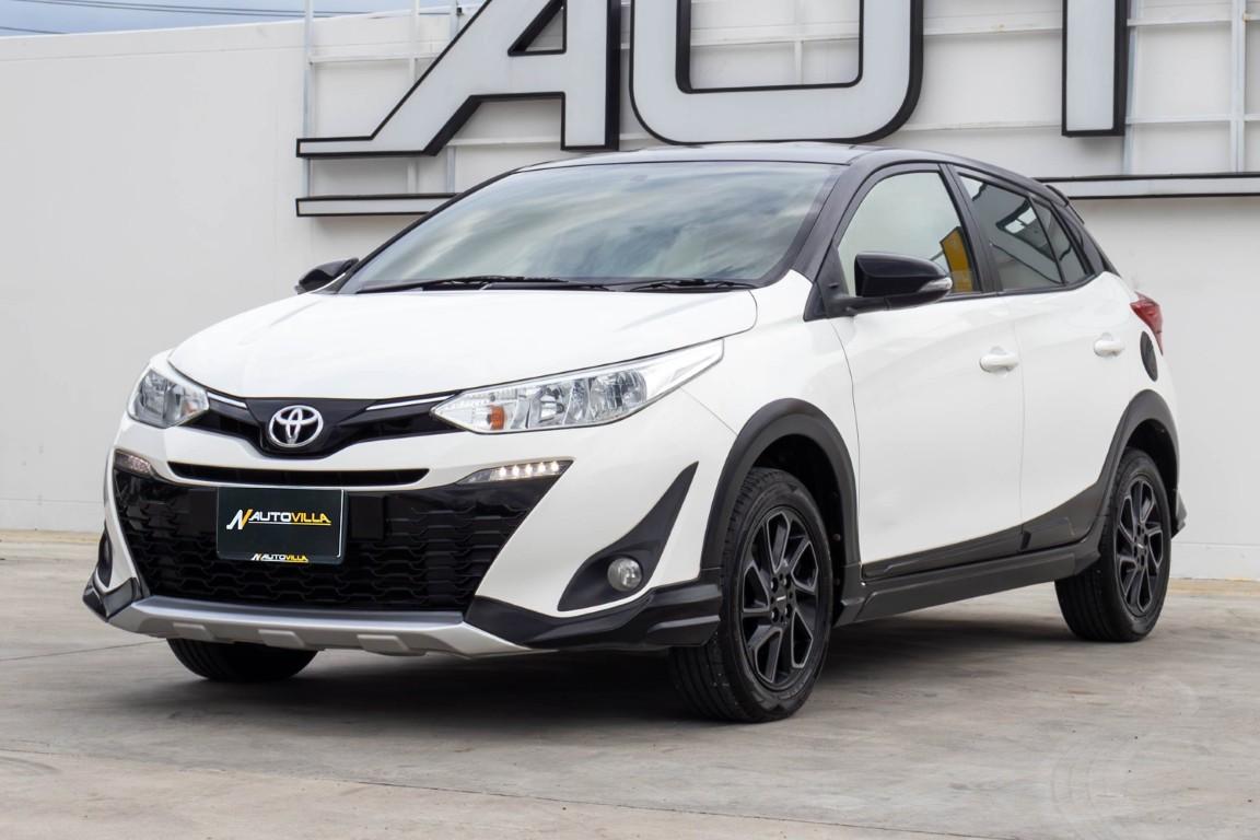 Toyota Yaris 1.2 Mid Cross 2020 NM0107