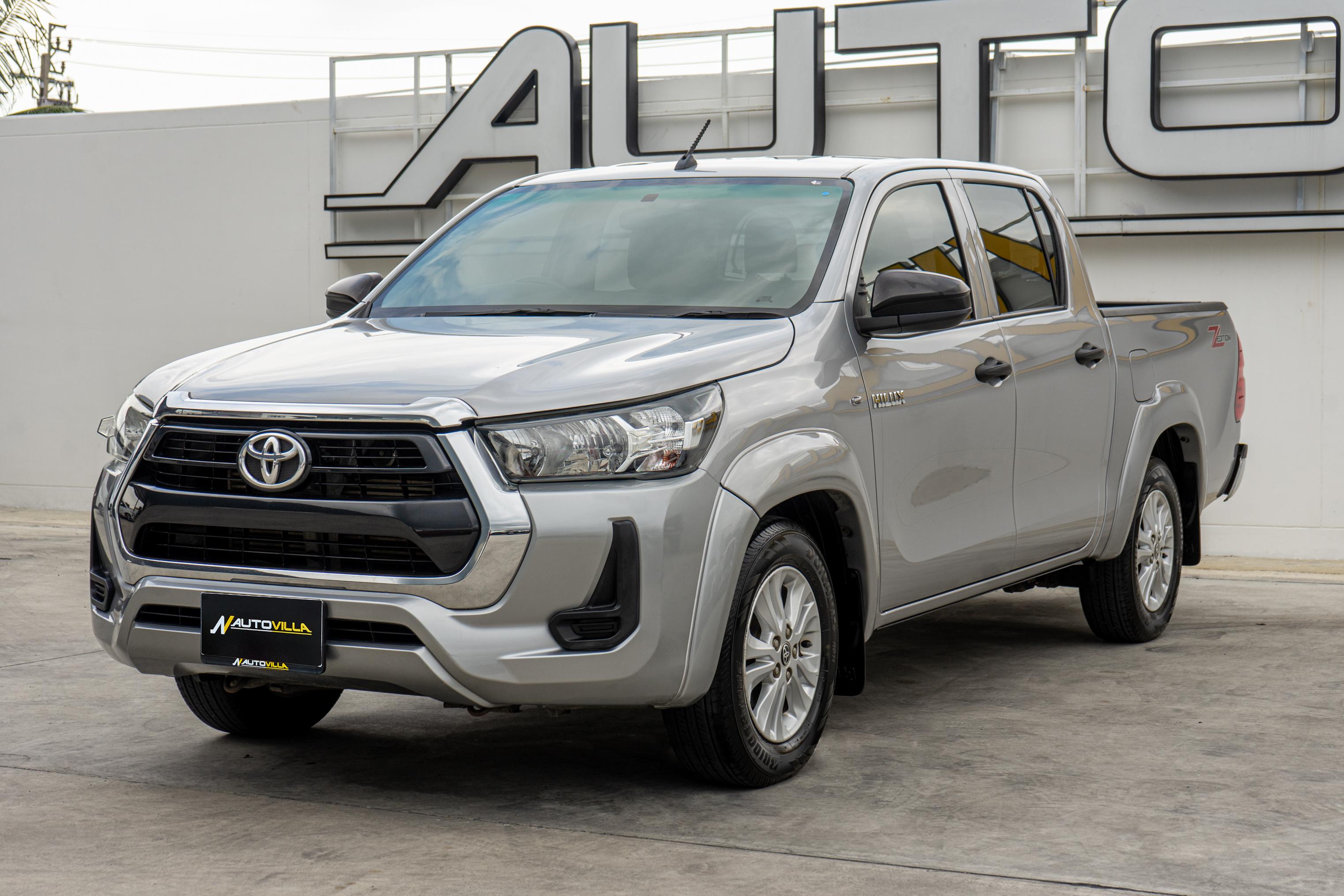 Toyota Hilux Revo Doublecab 2.4 Mid Z Edition M/T 2020 LK0989
