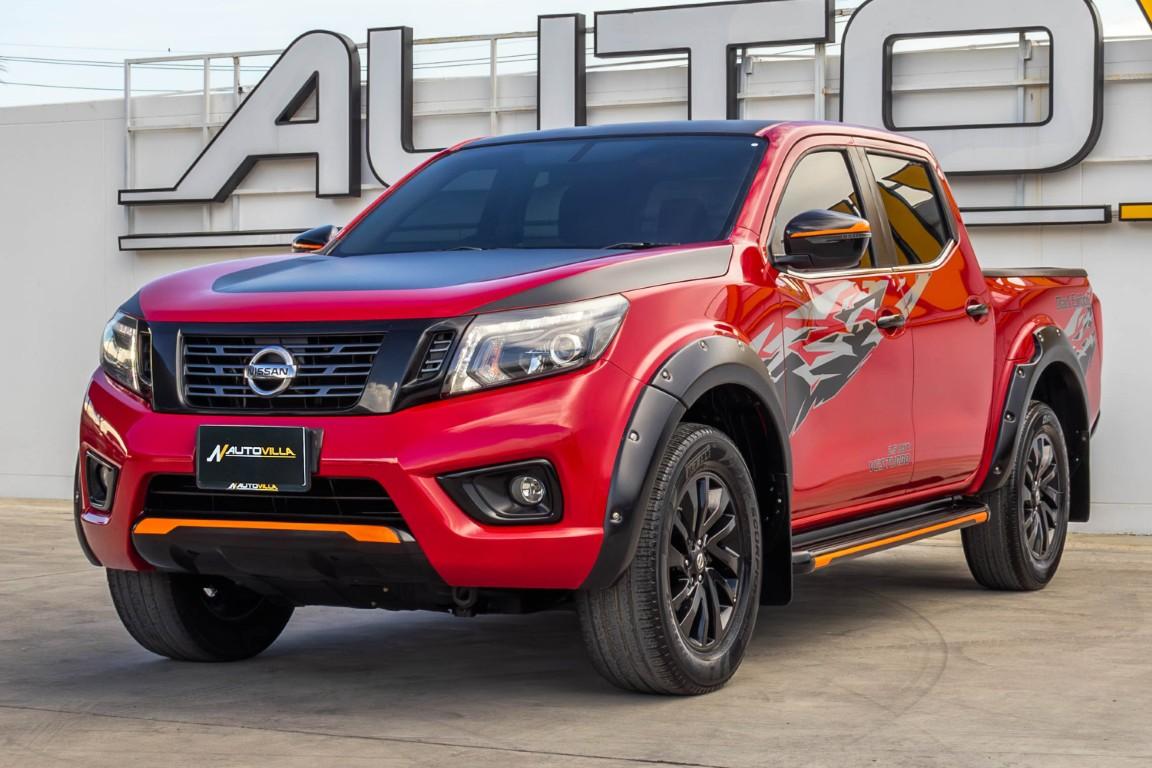 Nissan Navara Doublecab Calibre Black Edition II M/T 2021 LK0957