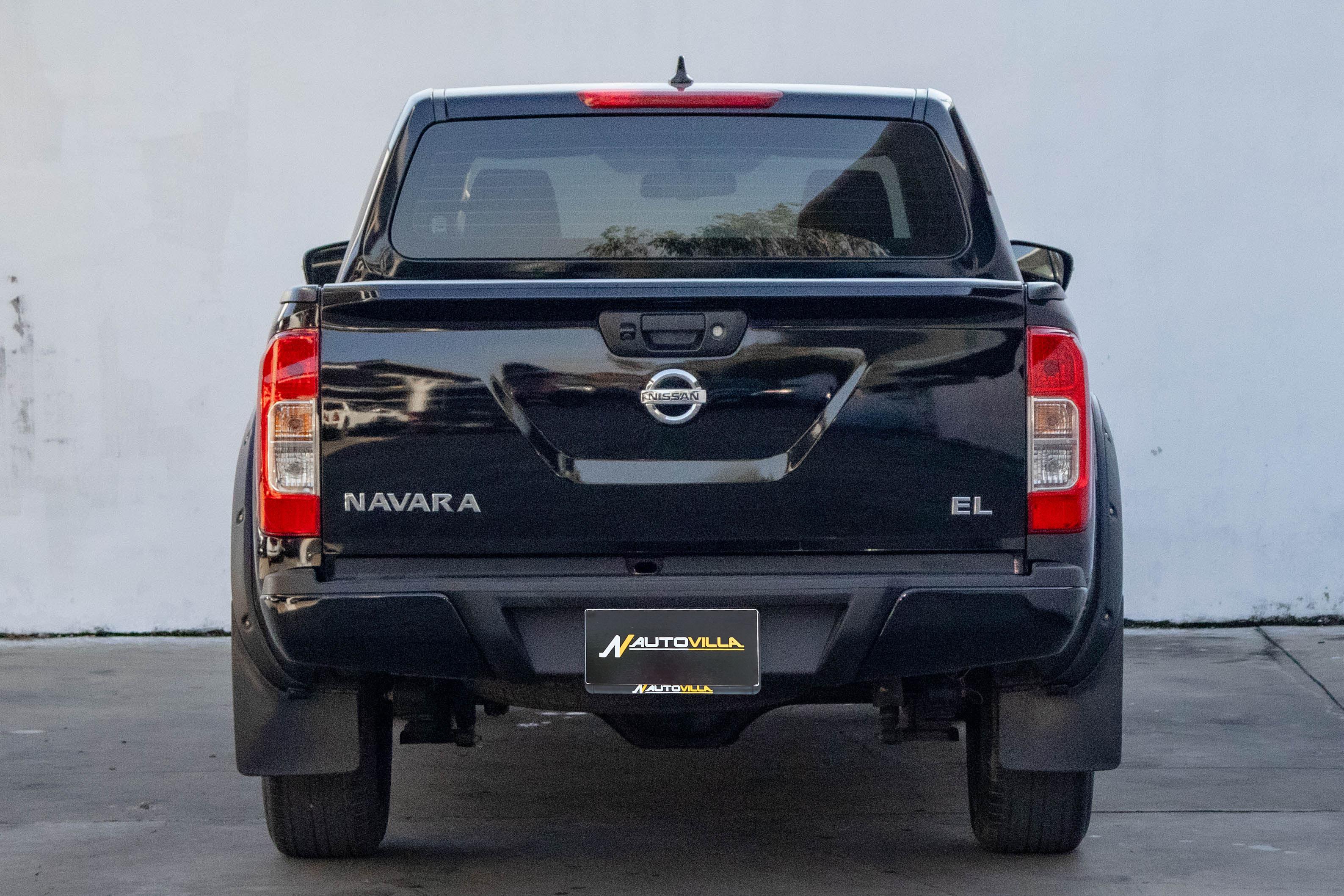 Nissan Navara NP300 2.5 EL Doublecab Calibre Black Edition II A/T *LK0510*