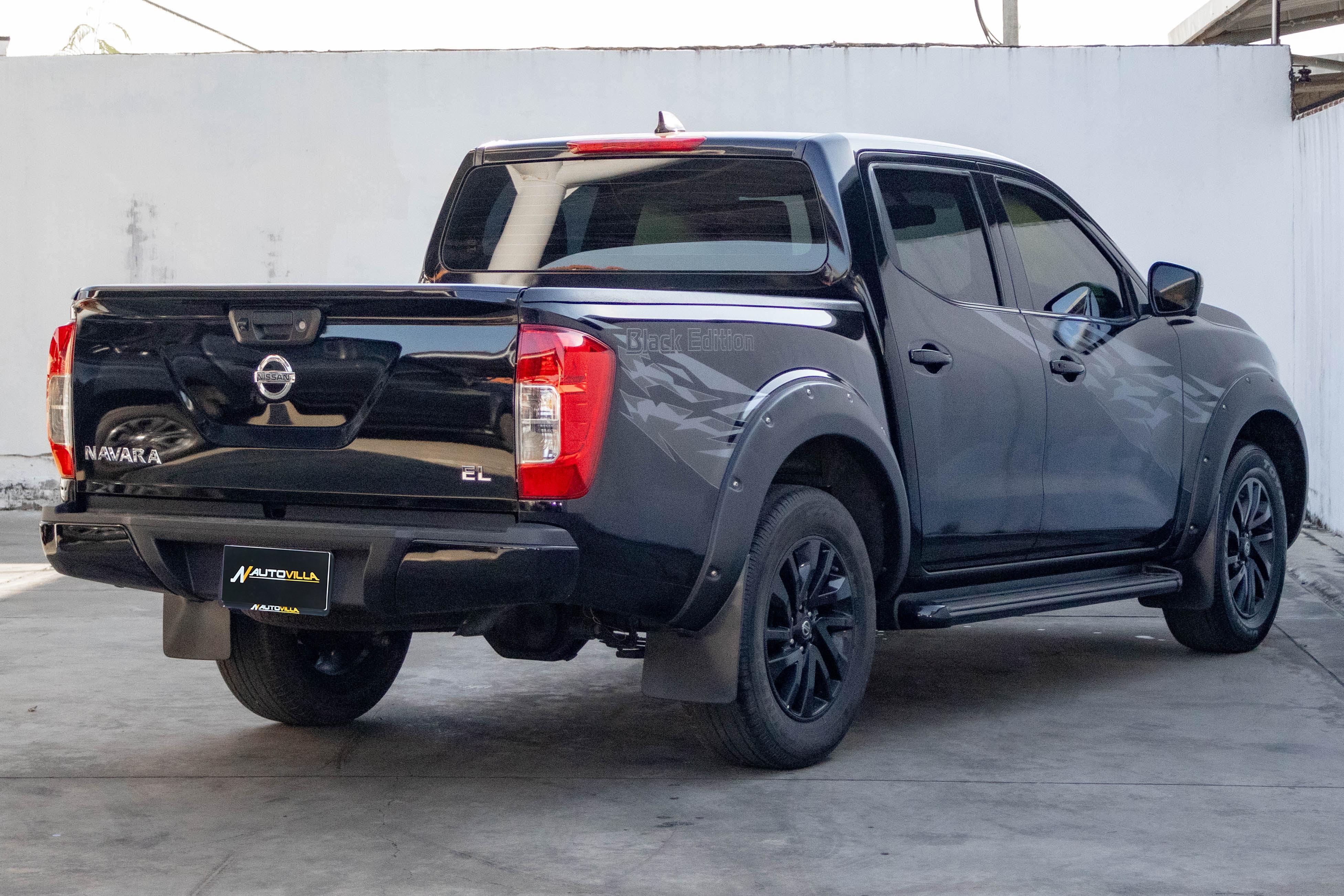 Nissan Navara NP300 2.5 EL Doublecab Calibre Black Edition II A/T *LK0510*