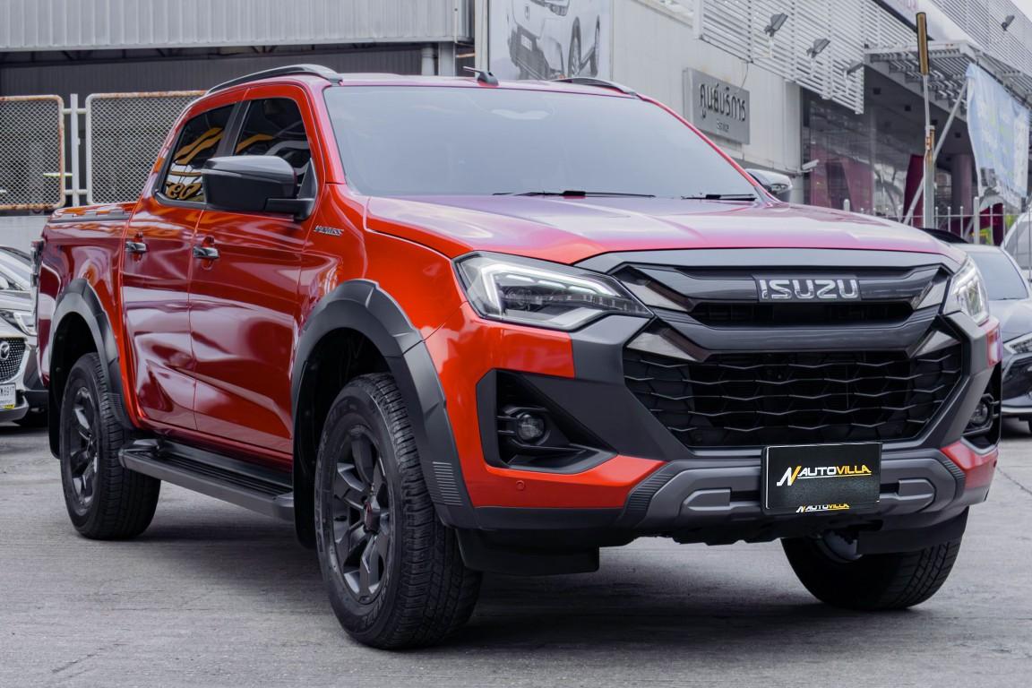 Sale Isuzu Dmax Cab4 3.0 M Vcross 4WD MNC A/T 2024 SK2337